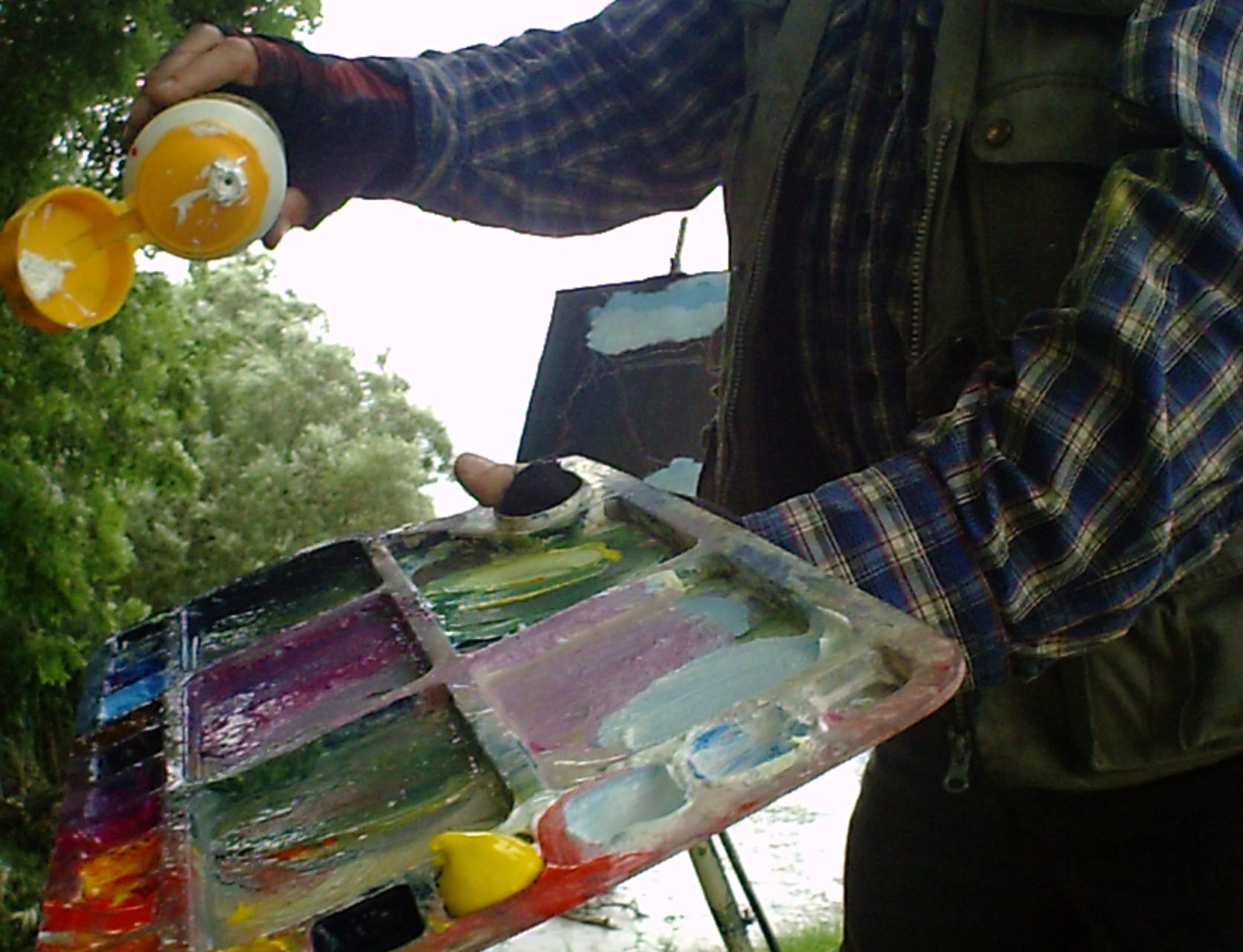 artist rod coyne shows his favorite acrylics for his 20 Essential Painting Materials list